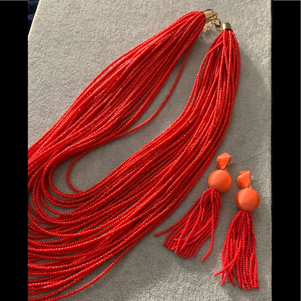 Beautiful beaded necklace set. New